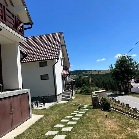 Suncani Vrhovi Apartment *